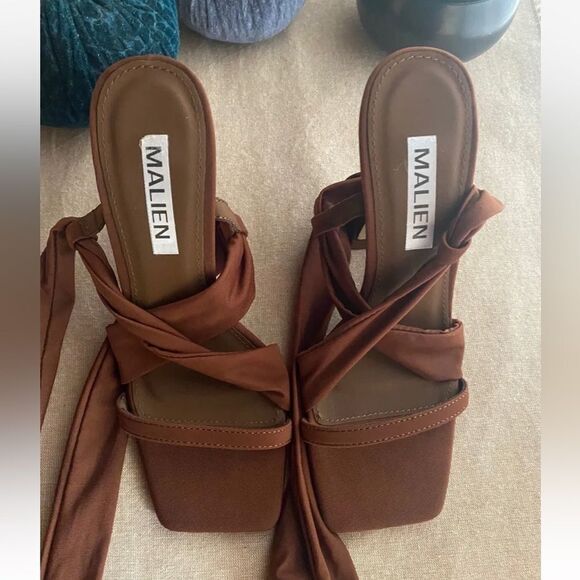 MALIEN High brown shoe with bow to tie to the ankle or leg size 36 - Picture 1 of 14
